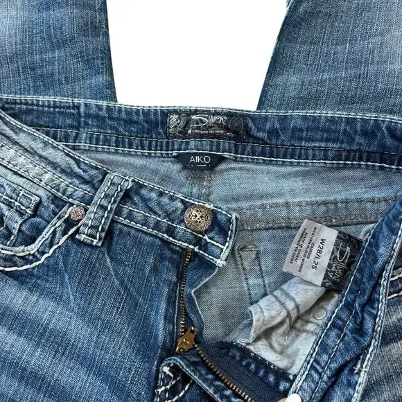 Silver Aiko Cropped Stitched Blue Jeans Women’s 28 Casual Denim Y2K Capri Pants - Picture 7 of 10